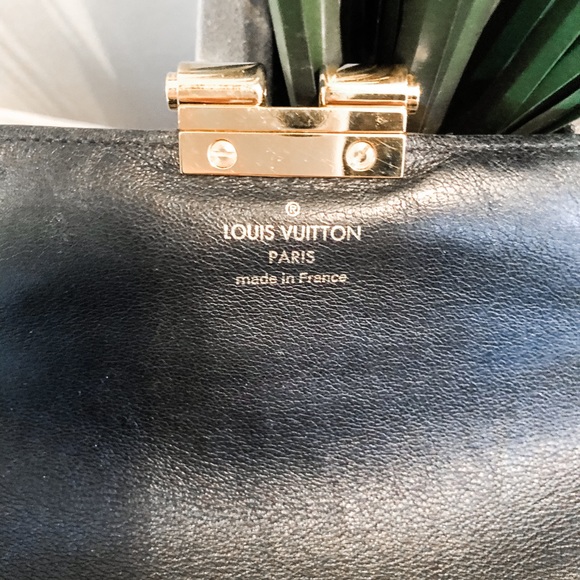 (SOLD)Louis Vuitton Bordeaux Elysee wallet - Picture 5 of 7